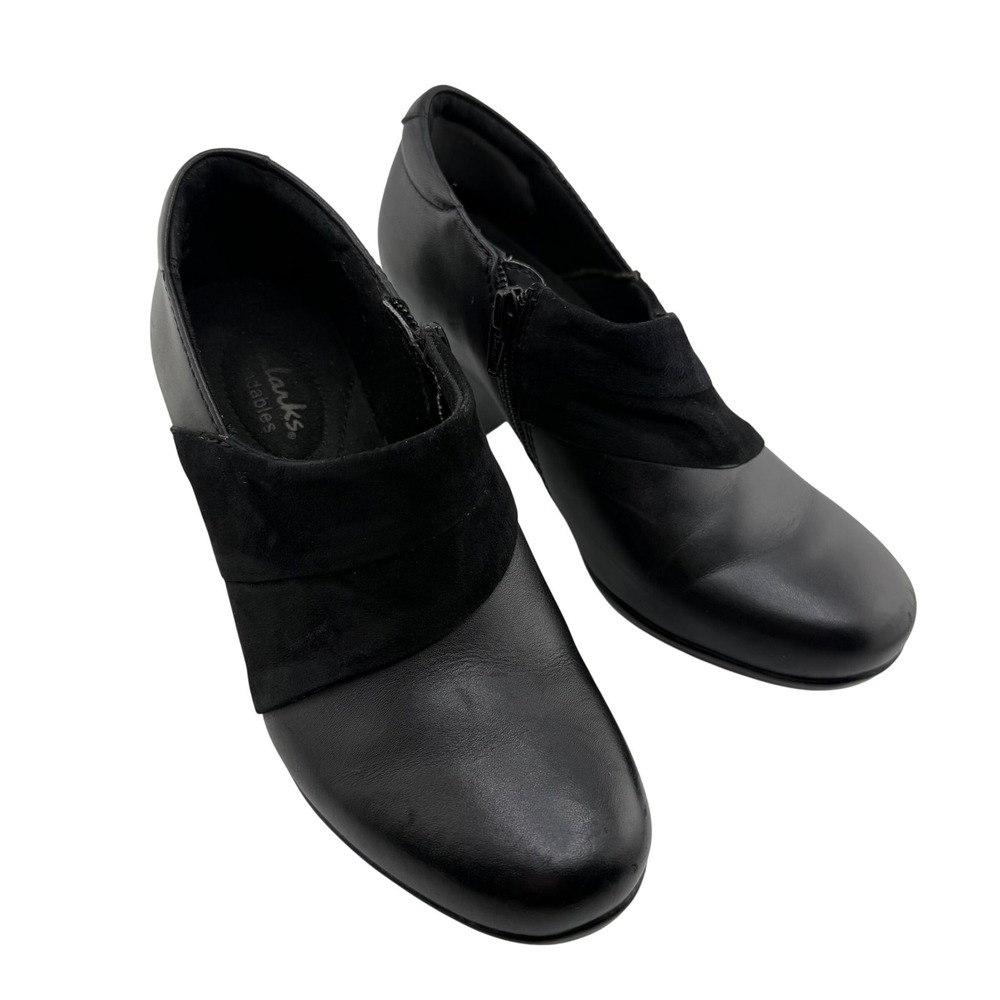 Clarks Black Leather Suede Ankle Booties Block‎ Heel Side Zip Women Size 6M